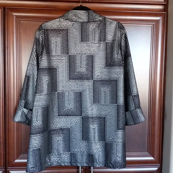 Jacket - Picture 2 of 3